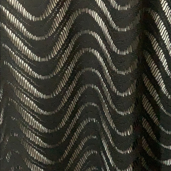 New Direction  black and white blouse size M - Picture 8 of 8